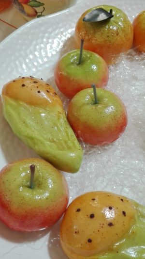Früchte aus Marzipan
