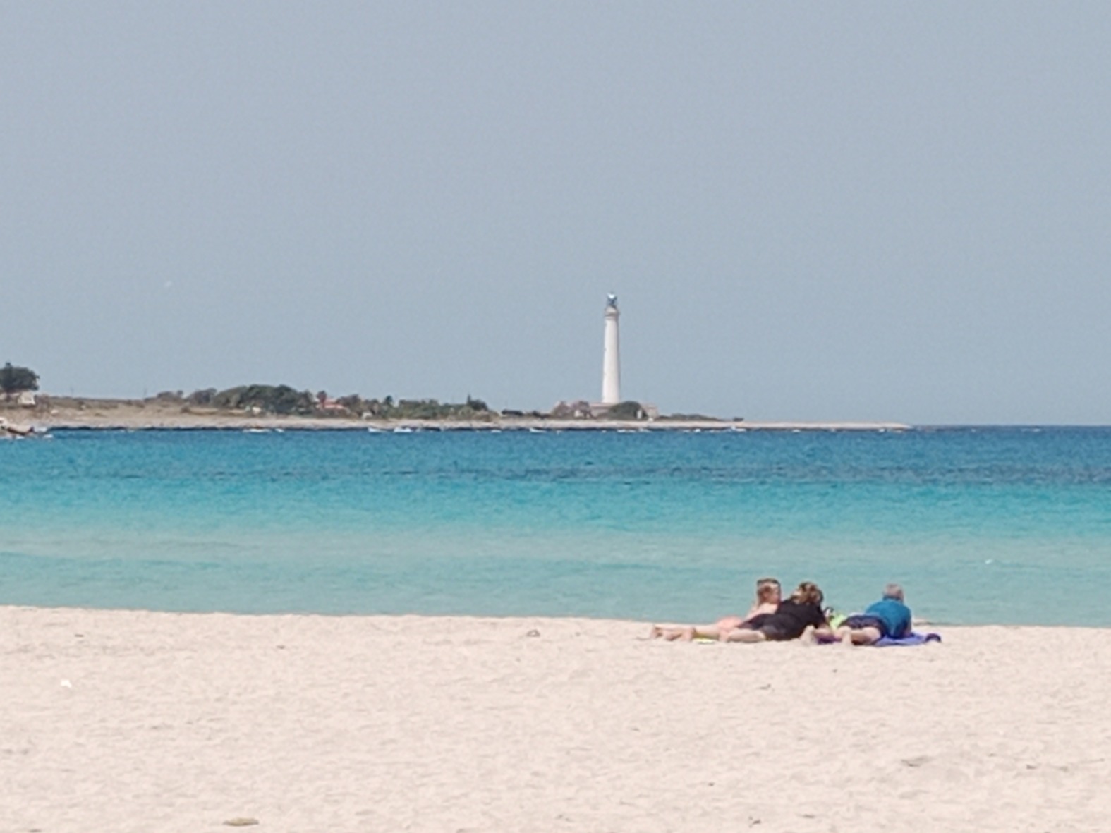 Strand mit Blick auf den Leuchtturm