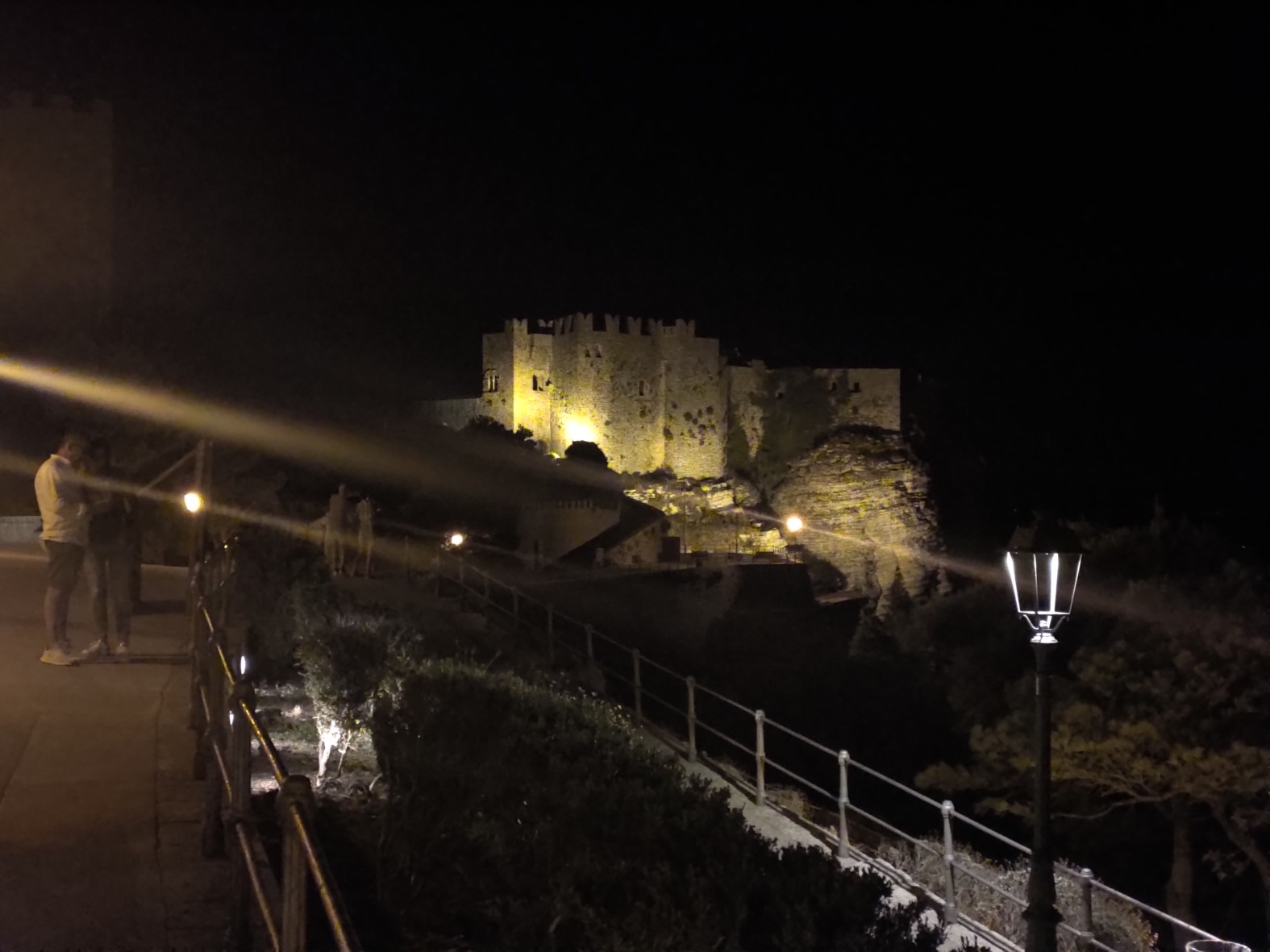Castello di Venere bei Nacht