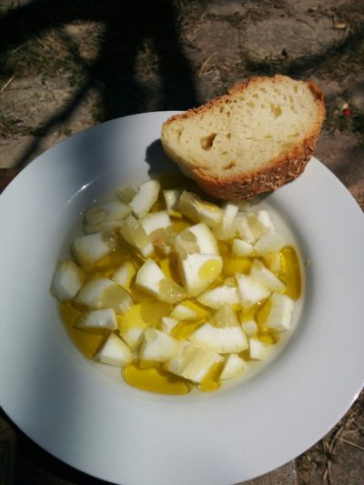Sizilianischer Zitronensalat mit Brot